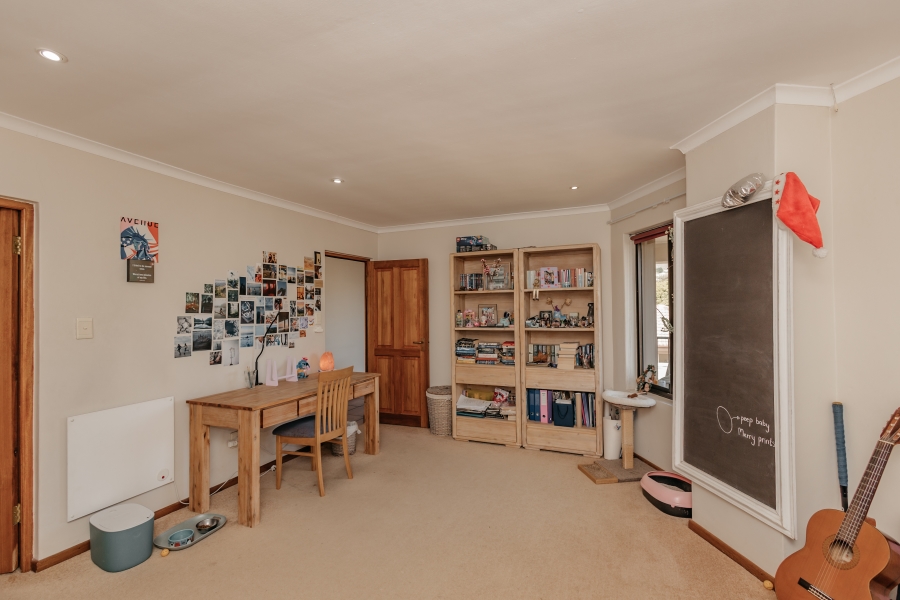 4 Bedroom Property for Sale in Welgedacht Western Cape